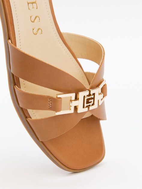 Шлепанцы Guess 6