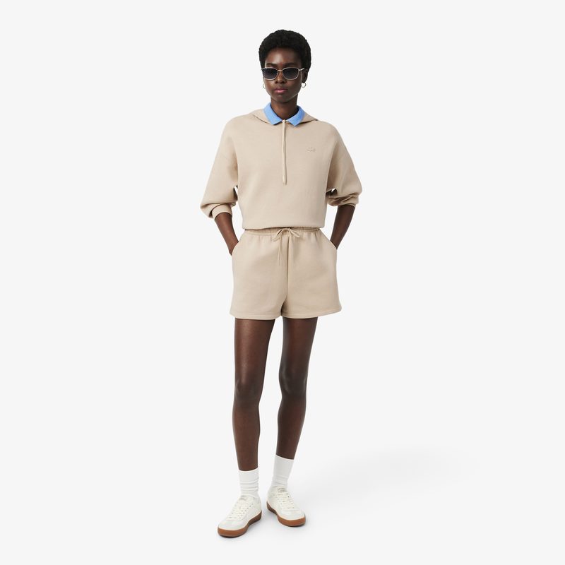 Женские короткие шорты Lacoste