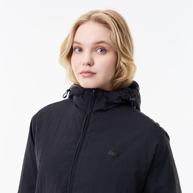 Женская длинная парка Lacoste с капюшоном и боковым клапаном на пуговицах 3