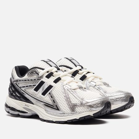 Кроссовки New Balance M1906RER, цвет серебряный