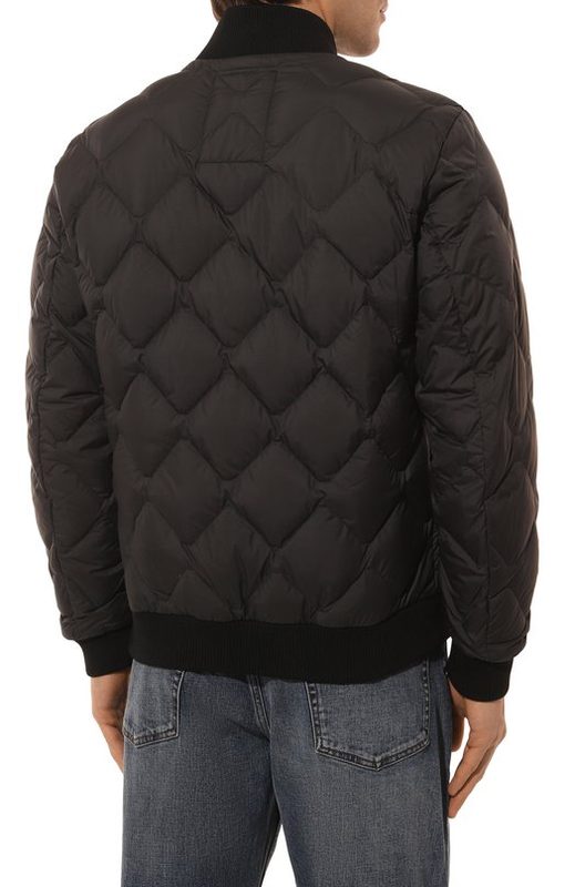Пуховый бомбер Woolrich 4