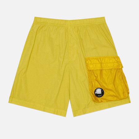 Мужские шорты C.P. Company Flatt Nylon Mixed Lens Cargo, цвет жёлтый