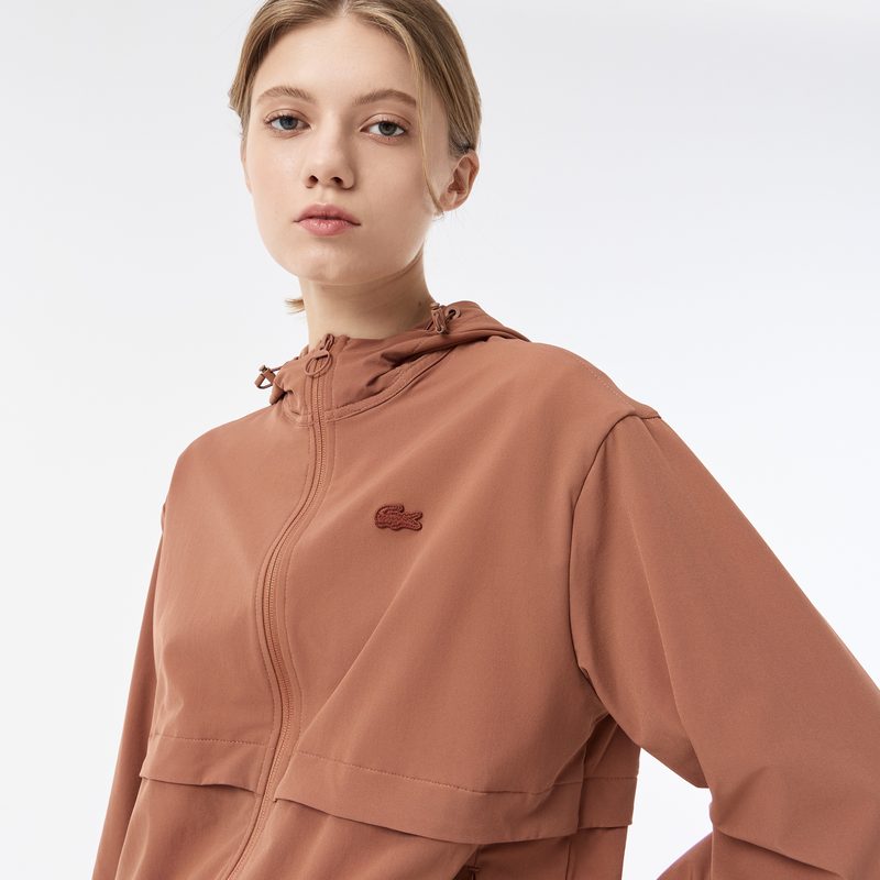 Женская лёгкая куртка Lacoste с капюшоном 3