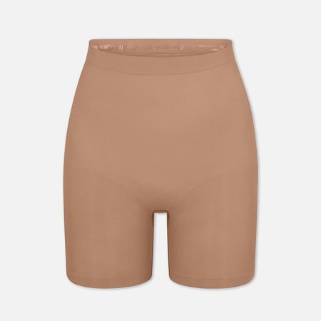 Женские шорты SKIMS Seamless Sculpt Mid Thigh, цвет бежевый