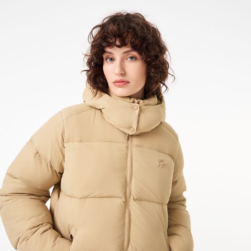 Женская короткая куртка Lacoste с капюшоном 5