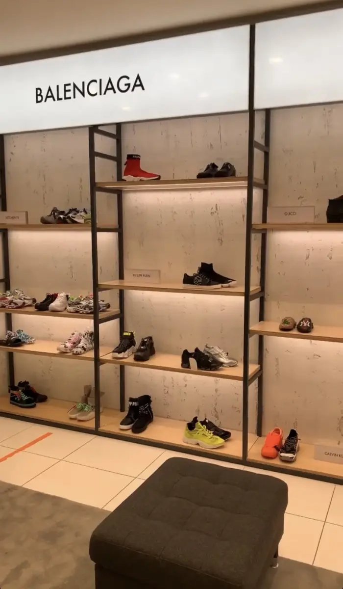 Balenciaga в дисконте ЦУМ